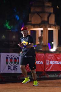 BIB: 20077, 25110, 23065
                            <button type="button" onclick="openModal(16095190)" class="btn btn-primary btn-sm float-right btn-popup" data-toggle="modal" data-target=".modal-high-quality">
                        <i class="fas fa-shopping-cart"></i> Add to Cart
                    </button>
                                            <button type="button" onclick="isThisMe(16095190, true)" class="btn btn-success btn-sm float-right btn-popup btn-isme hidden" data-toggle="tooltip" data-placement="bottom" title="นี่คือรูปของคุณใช่ไหม คลิกที่นี่เพื่อเอาเข้าอัลบั้ม">
                        <i class="fas fa-plus"></i> Add to album
                    </button>
                    <button type="button" onclick="isThisMe(16095190, false)" class="btn btn-warning btn-sm float-right btn-popup btn-isnotme hidden">
                        <i class="fas fa-ban"></i> Remove from album
                    </button>