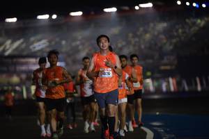 BIB: 326
                            <button type="button" onclick="openModal(18050494)" class="btn btn-primary btn-sm float-right btn-popup" data-toggle="modal" data-target=".modal-high-quality">
                        <i class="fas fa-shopping-cart"></i> Add to Cart
                    </button>
                                            <button type="button" onclick="isThisMe(18050494, true)" class="btn btn-success btn-sm float-right btn-popup btn-isme hidden" data-toggle="tooltip" data-placement="bottom" title="นี่คือรูปของคุณใช่ไหม คลิกที่นี่เพื่อเอาเข้าอัลบั้ม">
                        <i class="fas fa-plus"></i> Add to album
                    </button>
                    <button type="button" onclick="isThisMe(18050494, false)" class="btn btn-warning btn-sm float-right btn-popup btn-isnotme hidden">
                        <i class="fas fa-ban"></i> Remove from album
                    </button>