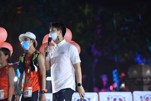 BIB: 22044
                            <button type="button" onclick="openModal(16099467)" class="btn btn-primary btn-sm float-right btn-popup" data-toggle="modal" data-target=".modal-high-quality">
                        <i class="fas fa-shopping-cart"></i> Add to Cart
                    </button>
                                            <button type="button" onclick="isThisMe(16099467, true)" class="btn btn-success btn-sm float-right btn-popup btn-isme hidden" data-toggle="tooltip" data-placement="bottom" title="นี่คือรูปของคุณใช่ไหม คลิกที่นี่เพื่อเอาเข้าอัลบั้ม">
                        <i class="fas fa-plus"></i> Add to album
                    </button>
                    <button type="button" onclick="isThisMe(16099467, false)" class="btn btn-warning btn-sm float-right btn-popup btn-isnotme hidden">
                        <i class="fas fa-ban"></i> Remove from album
                    </button>