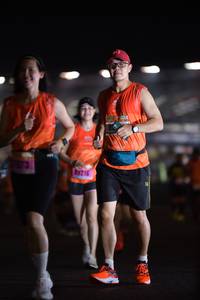 BIB: 9216
                            <button type="button" onclick="openModal(18047395)" class="btn btn-primary btn-sm float-right btn-popup" data-toggle="modal" data-target=".modal-high-quality">
                        <i class="fas fa-shopping-cart"></i> Add to Cart
                    </button>
                                            <button type="button" onclick="isThisMe(18047395, true)" class="btn btn-success btn-sm float-right btn-popup btn-isme hidden" data-toggle="tooltip" data-placement="bottom" title="นี่คือรูปของคุณใช่ไหม คลิกที่นี่เพื่อเอาเข้าอัลบั้ม">
                        <i class="fas fa-plus"></i> Add to album
                    </button>
                    <button type="button" onclick="isThisMe(18047395, false)" class="btn btn-warning btn-sm float-right btn-popup btn-isnotme hidden">
                        <i class="fas fa-ban"></i> Remove from album
                    </button>