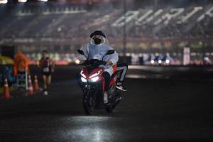 BIB: 
                            <button type="button" onclick="openModal(18054556)" class="btn btn-primary btn-sm float-right btn-popup" data-toggle="modal" data-target=".modal-high-quality">
                        <i class="fas fa-shopping-cart"></i> Add to Cart
                    </button>
                                            <button type="button" onclick="isThisMe(18054556, true)" class="btn btn-success btn-sm float-right btn-popup btn-isme hidden" data-toggle="tooltip" data-placement="bottom" title="นี่คือรูปของคุณใช่ไหม คลิกที่นี่เพื่อเอาเข้าอัลบั้ม">
                        <i class="fas fa-plus"></i> Add to album
                    </button>
                    <button type="button" onclick="isThisMe(18054556, false)" class="btn btn-warning btn-sm float-right btn-popup btn-isnotme hidden">
                        <i class="fas fa-ban"></i> Remove from album
                    </button>