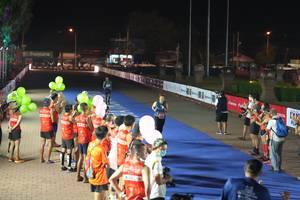 BIB: 344, 26426
                            <button type="button" onclick="openModal(16111939)" class="btn btn-primary btn-sm float-right btn-popup" data-toggle="modal" data-target=".modal-high-quality">
                        <i class="fas fa-shopping-cart"></i> Add to Cart
                    </button>
                                            <button type="button" onclick="isThisMe(16111939, true)" class="btn btn-success btn-sm float-right btn-popup btn-isme hidden" data-toggle="tooltip" data-placement="bottom" title="นี่คือรูปของคุณใช่ไหม คลิกที่นี่เพื่อเอาเข้าอัลบั้ม">
                        <i class="fas fa-plus"></i> Add to album
                    </button>
                    <button type="button" onclick="isThisMe(16111939, false)" class="btn btn-warning btn-sm float-right btn-popup btn-isnotme hidden">
                        <i class="fas fa-ban"></i> Remove from album
                    </button>