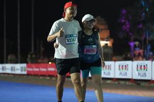 BIB: 20923, 049, 162, 22996
                            <button type="button" onclick="openModal(16092462)" class="btn btn-primary btn-sm float-right btn-popup" data-toggle="modal" data-target=".modal-high-quality">
                        <i class="fas fa-shopping-cart"></i> Add to Cart
                    </button>
                                            <button type="button" onclick="isThisMe(16092462, true)" class="btn btn-success btn-sm float-right btn-popup btn-isme hidden" data-toggle="tooltip" data-placement="bottom" title="นี่คือรูปของคุณใช่ไหม คลิกที่นี่เพื่อเอาเข้าอัลบั้ม">
                        <i class="fas fa-plus"></i> Add to album
                    </button>
                    <button type="button" onclick="isThisMe(16092462, false)" class="btn btn-warning btn-sm float-right btn-popup btn-isnotme hidden">
                        <i class="fas fa-ban"></i> Remove from album
                    </button>