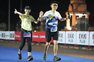 BIB: 097, 21400, 27539
                            <button type="button" onclick="openModal(16096465)" class="btn btn-primary btn-sm float-right btn-popup" data-toggle="modal" data-target=".modal-high-quality">
                        <i class="fas fa-shopping-cart"></i> Add to Cart
                    </button>
                                            <button type="button" onclick="isThisMe(16096465, true)" class="btn btn-success btn-sm float-right btn-popup btn-isme hidden" data-toggle="tooltip" data-placement="bottom" title="นี่คือรูปของคุณใช่ไหม คลิกที่นี่เพื่อเอาเข้าอัลบั้ม">
                        <i class="fas fa-plus"></i> Add to album
                    </button>
                    <button type="button" onclick="isThisMe(16096465, false)" class="btn btn-warning btn-sm float-right btn-popup btn-isnotme hidden">
                        <i class="fas fa-ban"></i> Remove from album
                    </button>