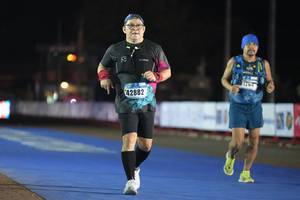 BIB: 2076, 20184
                            <button type="button" onclick="openModal(16091229)" class="btn btn-primary btn-sm float-right btn-popup" data-toggle="modal" data-target=".modal-high-quality">
                        <i class="fas fa-shopping-cart"></i> Add to Cart
                    </button>
                                            <button type="button" onclick="isThisMe(16091229, true)" class="btn btn-success btn-sm float-right btn-popup btn-isme hidden" data-toggle="tooltip" data-placement="bottom" title="นี่คือรูปของคุณใช่ไหม คลิกที่นี่เพื่อเอาเข้าอัลบั้ม">
                        <i class="fas fa-plus"></i> Add to album
                    </button>
                    <button type="button" onclick="isThisMe(16091229, false)" class="btn btn-warning btn-sm float-right btn-popup btn-isnotme hidden">
                        <i class="fas fa-ban"></i> Remove from album
                    </button>