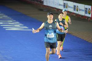 BIB: 23300
                            <button type="button" onclick="openModal(16124153)" class="btn btn-primary btn-sm float-right btn-popup" data-toggle="modal" data-target=".modal-high-quality">
                        <i class="fas fa-shopping-cart"></i> Add to Cart
                    </button>
                                            <button type="button" onclick="isThisMe(16124153, true)" class="btn btn-success btn-sm float-right btn-popup btn-isme hidden" data-toggle="tooltip" data-placement="bottom" title="นี่คือรูปของคุณใช่ไหม คลิกที่นี่เพื่อเอาเข้าอัลบั้ม">
                        <i class="fas fa-plus"></i> Add to album
                    </button>
                    <button type="button" onclick="isThisMe(16124153, false)" class="btn btn-warning btn-sm float-right btn-popup btn-isnotme hidden">
                        <i class="fas fa-ban"></i> Remove from album
                    </button>