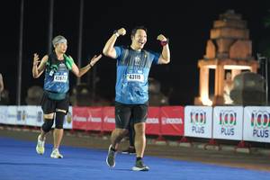 BIB: 20668, 956, 2683, 2316
                            <button type="button" onclick="openModal(16106477)" class="btn btn-primary btn-sm float-right btn-popup" data-toggle="modal" data-target=".modal-high-quality">
                        <i class="fas fa-shopping-cart"></i> Add to Cart
                    </button>
                                            <button type="button" onclick="isThisMe(16106477, true)" class="btn btn-success btn-sm float-right btn-popup btn-isme hidden" data-toggle="tooltip" data-placement="bottom" title="นี่คือรูปของคุณใช่ไหม คลิกที่นี่เพื่อเอาเข้าอัลบั้ม">
                        <i class="fas fa-plus"></i> Add to album
                    </button>
                    <button type="button" onclick="isThisMe(16106477, false)" class="btn btn-warning btn-sm float-right btn-popup btn-isnotme hidden">
                        <i class="fas fa-ban"></i> Remove from album
                    </button>