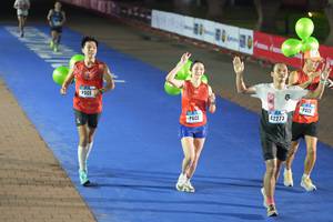 BIB: 2352
                            <button type="button" onclick="openModal(16137545)" class="btn btn-primary btn-sm float-right btn-popup" data-toggle="modal" data-target=".modal-high-quality">
                        <i class="fas fa-shopping-cart"></i> Add to Cart
                    </button>
                                            <button type="button" onclick="isThisMe(16137545, true)" class="btn btn-success btn-sm float-right btn-popup btn-isme hidden" data-toggle="tooltip" data-placement="bottom" title="นี่คือรูปของคุณใช่ไหม คลิกที่นี่เพื่อเอาเข้าอัลบั้ม">
                        <i class="fas fa-plus"></i> Add to album
                    </button>
                    <button type="button" onclick="isThisMe(16137545, false)" class="btn btn-warning btn-sm float-right btn-popup btn-isnotme hidden">
                        <i class="fas fa-ban"></i> Remove from album
                    </button>