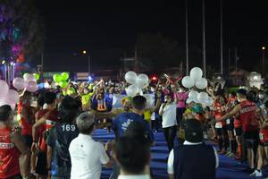 BIB: 23559, 63212, 27627, 63213, 26553
                            <button type="button" onclick="openModal(16114067)" class="btn btn-primary btn-sm float-right btn-popup" data-toggle="modal" data-target=".modal-high-quality">
                        <i class="fas fa-shopping-cart"></i> Add to Cart
                    </button>
                                            <button type="button" onclick="isThisMe(16114067, true)" class="btn btn-success btn-sm float-right btn-popup btn-isme hidden" data-toggle="tooltip" data-placement="bottom" title="นี่คือรูปของคุณใช่ไหม คลิกที่นี่เพื่อเอาเข้าอัลบั้ม">
                        <i class="fas fa-plus"></i> Add to album
                    </button>
                    <button type="button" onclick="isThisMe(16114067, false)" class="btn btn-warning btn-sm float-right btn-popup btn-isnotme hidden">
                        <i class="fas fa-ban"></i> Remove from album
                    </button>