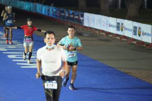 BIB: 21627, 268, 27433
                            <button type="button" onclick="openModal(16123783)" class="btn btn-primary btn-sm float-right btn-popup" data-toggle="modal" data-target=".modal-high-quality">
                        <i class="fas fa-shopping-cart"></i> Add to Cart
                    </button>
                                            <button type="button" onclick="isThisMe(16123783, true)" class="btn btn-success btn-sm float-right btn-popup btn-isme hidden" data-toggle="tooltip" data-placement="bottom" title="นี่คือรูปของคุณใช่ไหม คลิกที่นี่เพื่อเอาเข้าอัลบั้ม">
                        <i class="fas fa-plus"></i> Add to album
                    </button>
                    <button type="button" onclick="isThisMe(16123783, false)" class="btn btn-warning btn-sm float-right btn-popup btn-isnotme hidden">
                        <i class="fas fa-ban"></i> Remove from album
                    </button>