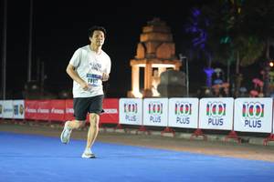 BIB: 4202
                            <button type="button" onclick="openModal(16102128)" class="btn btn-primary btn-sm float-right btn-popup" data-toggle="modal" data-target=".modal-high-quality">
                        <i class="fas fa-shopping-cart"></i> Add to Cart
                    </button>
                                            <button type="button" onclick="isThisMe(16102128, true)" class="btn btn-success btn-sm float-right btn-popup btn-isme hidden" data-toggle="tooltip" data-placement="bottom" title="นี่คือรูปของคุณใช่ไหม คลิกที่นี่เพื่อเอาเข้าอัลบั้ม">
                        <i class="fas fa-plus"></i> Add to album
                    </button>
                    <button type="button" onclick="isThisMe(16102128, false)" class="btn btn-warning btn-sm float-right btn-popup btn-isnotme hidden">
                        <i class="fas fa-ban"></i> Remove from album
                    </button>