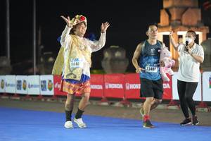 BIB: 26623, 12740, 23978
                            <button type="button" onclick="openModal(16109152)" class="btn btn-primary btn-sm float-right btn-popup" data-toggle="modal" data-target=".modal-high-quality">
                        <i class="fas fa-shopping-cart"></i> Add to Cart
                    </button>
                                            <button type="button" onclick="isThisMe(16109152, true)" class="btn btn-success btn-sm float-right btn-popup btn-isme hidden" data-toggle="tooltip" data-placement="bottom" title="นี่คือรูปของคุณใช่ไหม คลิกที่นี่เพื่อเอาเข้าอัลบั้ม">
                        <i class="fas fa-plus"></i> Add to album
                    </button>
                    <button type="button" onclick="isThisMe(16109152, false)" class="btn btn-warning btn-sm float-right btn-popup btn-isnotme hidden">
                        <i class="fas fa-ban"></i> Remove from album
                    </button>