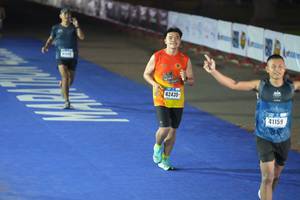 BIB: 24241, 26890, 2137, 23376, 2562
                            <button type="button" onclick="openModal(16117051)" class="btn btn-primary btn-sm float-right btn-popup" data-toggle="modal" data-target=".modal-high-quality">
                        <i class="fas fa-shopping-cart"></i> Add to Cart
                    </button>
                                            <button type="button" onclick="isThisMe(16117051, true)" class="btn btn-success btn-sm float-right btn-popup btn-isme hidden" data-toggle="tooltip" data-placement="bottom" title="นี่คือรูปของคุณใช่ไหม คลิกที่นี่เพื่อเอาเข้าอัลบั้ม">
                        <i class="fas fa-plus"></i> Add to album
                    </button>
                    <button type="button" onclick="isThisMe(16117051, false)" class="btn btn-warning btn-sm float-right btn-popup btn-isnotme hidden">
                        <i class="fas fa-ban"></i> Remove from album
                    </button>