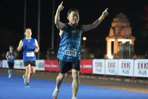 BIB: 2541
                            <button type="button" onclick="openModal(16098725)" class="btn btn-primary btn-sm float-right btn-popup" data-toggle="modal" data-target=".modal-high-quality">
                        <i class="fas fa-shopping-cart"></i> Add to Cart
                    </button>
                                            <button type="button" onclick="isThisMe(16098725, true)" class="btn btn-success btn-sm float-right btn-popup btn-isme hidden" data-toggle="tooltip" data-placement="bottom" title="นี่คือรูปของคุณใช่ไหม คลิกที่นี่เพื่อเอาเข้าอัลบั้ม">
                        <i class="fas fa-plus"></i> Add to album
                    </button>
                    <button type="button" onclick="isThisMe(16098725, false)" class="btn btn-warning btn-sm float-right btn-popup btn-isnotme hidden">
                        <i class="fas fa-ban"></i> Remove from album
                    </button>