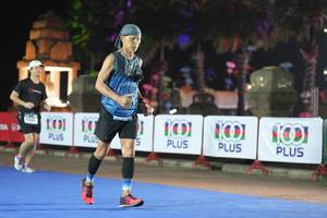 BIB: 25312, 2520, 25006
                            <button type="button" onclick="openModal(16107995)" class="btn btn-primary btn-sm float-right btn-popup" data-toggle="modal" data-target=".modal-high-quality">
                        <i class="fas fa-shopping-cart"></i> Add to Cart
                    </button>
                                            <button type="button" onclick="isThisMe(16107995, true)" class="btn btn-success btn-sm float-right btn-popup btn-isme hidden" data-toggle="tooltip" data-placement="bottom" title="นี่คือรูปของคุณใช่ไหม คลิกที่นี่เพื่อเอาเข้าอัลบั้ม">
                        <i class="fas fa-plus"></i> Add to album
                    </button>
                    <button type="button" onclick="isThisMe(16107995, false)" class="btn btn-warning btn-sm float-right btn-popup btn-isnotme hidden">
                        <i class="fas fa-ban"></i> Remove from album
                    </button>