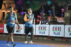 BIB: 25980, 2095
                            <button type="button" onclick="openModal(16110750)" class="btn btn-primary btn-sm float-right btn-popup" data-toggle="modal" data-target=".modal-high-quality">
                        <i class="fas fa-shopping-cart"></i> Add to Cart
                    </button>
                                            <button type="button" onclick="isThisMe(16110750, true)" class="btn btn-success btn-sm float-right btn-popup btn-isme hidden" data-toggle="tooltip" data-placement="bottom" title="นี่คือรูปของคุณใช่ไหม คลิกที่นี่เพื่อเอาเข้าอัลบั้ม">
                        <i class="fas fa-plus"></i> Add to album
                    </button>
                    <button type="button" onclick="isThisMe(16110750, false)" class="btn btn-warning btn-sm float-right btn-popup btn-isnotme hidden">
                        <i class="fas fa-ban"></i> Remove from album
                    </button>