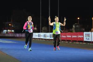 BIB: 22614, 539
                            <button type="button" onclick="openModal(16099671)" class="btn btn-primary btn-sm float-right btn-popup" data-toggle="modal" data-target=".modal-high-quality">
                        <i class="fas fa-shopping-cart"></i> Add to Cart
                    </button>
                                            <button type="button" onclick="isThisMe(16099671, true)" class="btn btn-success btn-sm float-right btn-popup btn-isme hidden" data-toggle="tooltip" data-placement="bottom" title="นี่คือรูปของคุณใช่ไหม คลิกที่นี่เพื่อเอาเข้าอัลบั้ม">
                        <i class="fas fa-plus"></i> Add to album
                    </button>
                    <button type="button" onclick="isThisMe(16099671, false)" class="btn btn-warning btn-sm float-right btn-popup btn-isnotme hidden">
                        <i class="fas fa-ban"></i> Remove from album
                    </button>