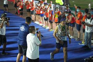 BIB: 21726, 1838
                            <button type="button" onclick="openModal(16111899)" class="btn btn-primary btn-sm float-right btn-popup" data-toggle="modal" data-target=".modal-high-quality">
                        <i class="fas fa-shopping-cart"></i> Add to Cart
                    </button>
                                            <button type="button" onclick="isThisMe(16111899, true)" class="btn btn-success btn-sm float-right btn-popup btn-isme hidden" data-toggle="tooltip" data-placement="bottom" title="นี่คือรูปของคุณใช่ไหม คลิกที่นี่เพื่อเอาเข้าอัลบั้ม">
                        <i class="fas fa-plus"></i> Add to album
                    </button>
                    <button type="button" onclick="isThisMe(16111899, false)" class="btn btn-warning btn-sm float-right btn-popup btn-isnotme hidden">
                        <i class="fas fa-ban"></i> Remove from album
                    </button>