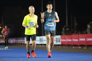 BIB: 21016
                            <button type="button" onclick="openModal(16088168)" class="btn btn-primary btn-sm float-right btn-popup" data-toggle="modal" data-target=".modal-high-quality">
                        <i class="fas fa-shopping-cart"></i> Add to Cart
                    </button>
                                            <button type="button" onclick="isThisMe(16088168, true)" class="btn btn-success btn-sm float-right btn-popup btn-isme hidden" data-toggle="tooltip" data-placement="bottom" title="นี่คือรูปของคุณใช่ไหม คลิกที่นี่เพื่อเอาเข้าอัลบั้ม">
                        <i class="fas fa-plus"></i> Add to album
                    </button>
                    <button type="button" onclick="isThisMe(16088168, false)" class="btn btn-warning btn-sm float-right btn-popup btn-isnotme hidden">
                        <i class="fas fa-ban"></i> Remove from album
                    </button>