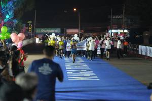 BIB: 364, 27410
                            <button type="button" onclick="openModal(16113841)" class="btn btn-primary btn-sm float-right btn-popup" data-toggle="modal" data-target=".modal-high-quality">
                        <i class="fas fa-shopping-cart"></i> Add to Cart
                    </button>
                                            <button type="button" onclick="isThisMe(16113841, true)" class="btn btn-success btn-sm float-right btn-popup btn-isme hidden" data-toggle="tooltip" data-placement="bottom" title="นี่คือรูปของคุณใช่ไหม คลิกที่นี่เพื่อเอาเข้าอัลบั้ม">
                        <i class="fas fa-plus"></i> Add to album
                    </button>
                    <button type="button" onclick="isThisMe(16113841, false)" class="btn btn-warning btn-sm float-right btn-popup btn-isnotme hidden">
                        <i class="fas fa-ban"></i> Remove from album
                    </button>