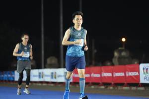 BIB: 21154
                            <button type="button" onclick="openModal(16089299)" class="btn btn-primary btn-sm float-right btn-popup" data-toggle="modal" data-target=".modal-high-quality">
                        <i class="fas fa-shopping-cart"></i> Add to Cart
                    </button>
                                            <button type="button" onclick="isThisMe(16089299, true)" class="btn btn-success btn-sm float-right btn-popup btn-isme hidden" data-toggle="tooltip" data-placement="bottom" title="นี่คือรูปของคุณใช่ไหม คลิกที่นี่เพื่อเอาเข้าอัลบั้ม">
                        <i class="fas fa-plus"></i> Add to album
                    </button>
                    <button type="button" onclick="isThisMe(16089299, false)" class="btn btn-warning btn-sm float-right btn-popup btn-isnotme hidden">
                        <i class="fas fa-ban"></i> Remove from album
                    </button>