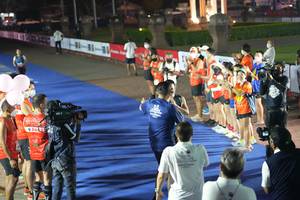 BIB: 2185
                            <button type="button" onclick="openModal(16112881)" class="btn btn-primary btn-sm float-right btn-popup" data-toggle="modal" data-target=".modal-high-quality">
                        <i class="fas fa-shopping-cart"></i> Add to Cart
                    </button>
                                            <button type="button" onclick="isThisMe(16112881, true)" class="btn btn-success btn-sm float-right btn-popup btn-isme hidden" data-toggle="tooltip" data-placement="bottom" title="นี่คือรูปของคุณใช่ไหม คลิกที่นี่เพื่อเอาเข้าอัลบั้ม">
                        <i class="fas fa-plus"></i> Add to album
                    </button>
                    <button type="button" onclick="isThisMe(16112881, false)" class="btn btn-warning btn-sm float-right btn-popup btn-isnotme hidden">
                        <i class="fas fa-ban"></i> Remove from album
                    </button>