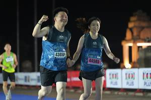 BIB: 2327, 21345, 212, 1467, 2240
                            <button type="button" onclick="openModal(16098681)" class="btn btn-primary btn-sm float-right btn-popup" data-toggle="modal" data-target=".modal-high-quality">
                        <i class="fas fa-shopping-cart"></i> Add to Cart
                    </button>
                                            <button type="button" onclick="isThisMe(16098681, true)" class="btn btn-success btn-sm float-right btn-popup btn-isme hidden" data-toggle="tooltip" data-placement="bottom" title="นี่คือรูปของคุณใช่ไหม คลิกที่นี่เพื่อเอาเข้าอัลบั้ม">
                        <i class="fas fa-plus"></i> Add to album
                    </button>
                    <button type="button" onclick="isThisMe(16098681, false)" class="btn btn-warning btn-sm float-right btn-popup btn-isnotme hidden">
                        <i class="fas fa-ban"></i> Remove from album
                    </button>