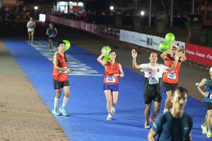 BIB: 23521
                            <button type="button" onclick="openModal(16137511)" class="btn btn-primary btn-sm float-right btn-popup" data-toggle="modal" data-target=".modal-high-quality">
                        <i class="fas fa-shopping-cart"></i> Add to Cart
                    </button>
                                            <button type="button" onclick="isThisMe(16137511, true)" class="btn btn-success btn-sm float-right btn-popup btn-isme hidden" data-toggle="tooltip" data-placement="bottom" title="นี่คือรูปของคุณใช่ไหม คลิกที่นี่เพื่อเอาเข้าอัลบั้ม">
                        <i class="fas fa-plus"></i> Add to album
                    </button>
                    <button type="button" onclick="isThisMe(16137511, false)" class="btn btn-warning btn-sm float-right btn-popup btn-isnotme hidden">
                        <i class="fas fa-ban"></i> Remove from album
                    </button>