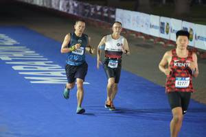 BIB: 21521, 7673
                            <button type="button" onclick="openModal(16125114)" class="btn btn-primary btn-sm float-right btn-popup" data-toggle="modal" data-target=".modal-high-quality">
                        <i class="fas fa-shopping-cart"></i> Add to Cart
                    </button>
                                            <button type="button" onclick="isThisMe(16125114, true)" class="btn btn-success btn-sm float-right btn-popup btn-isme hidden" data-toggle="tooltip" data-placement="bottom" title="นี่คือรูปของคุณใช่ไหม คลิกที่นี่เพื่อเอาเข้าอัลบั้ม">
                        <i class="fas fa-plus"></i> Add to album
                    </button>
                    <button type="button" onclick="isThisMe(16125114, false)" class="btn btn-warning btn-sm float-right btn-popup btn-isnotme hidden">
                        <i class="fas fa-ban"></i> Remove from album
                    </button>