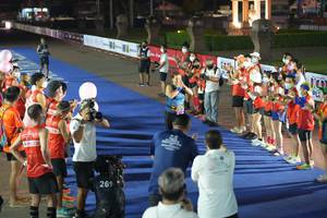 BIB: 2836, 26239, 26294
                            <button type="button" onclick="openModal(16112144)" class="btn btn-primary btn-sm float-right btn-popup" data-toggle="modal" data-target=".modal-high-quality">
                        <i class="fas fa-shopping-cart"></i> Add to Cart
                    </button>
                                            <button type="button" onclick="isThisMe(16112144, true)" class="btn btn-success btn-sm float-right btn-popup btn-isme hidden" data-toggle="tooltip" data-placement="bottom" title="นี่คือรูปของคุณใช่ไหม คลิกที่นี่เพื่อเอาเข้าอัลบั้ม">
                        <i class="fas fa-plus"></i> Add to album
                    </button>
                    <button type="button" onclick="isThisMe(16112144, false)" class="btn btn-warning btn-sm float-right btn-popup btn-isnotme hidden">
                        <i class="fas fa-ban"></i> Remove from album
                    </button>