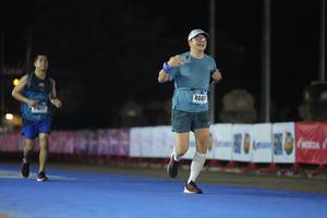 BIB: 2039
                            <button type="button" onclick="openModal(16087976)" class="btn btn-primary btn-sm float-right btn-popup" data-toggle="modal" data-target=".modal-high-quality">
                        <i class="fas fa-shopping-cart"></i> Add to Cart
                    </button>
                                            <button type="button" onclick="isThisMe(16087976, true)" class="btn btn-success btn-sm float-right btn-popup btn-isme hidden" data-toggle="tooltip" data-placement="bottom" title="นี่คือรูปของคุณใช่ไหม คลิกที่นี่เพื่อเอาเข้าอัลบั้ม">
                        <i class="fas fa-plus"></i> Add to album
                    </button>
                    <button type="button" onclick="isThisMe(16087976, false)" class="btn btn-warning btn-sm float-right btn-popup btn-isnotme hidden">
                        <i class="fas fa-ban"></i> Remove from album
                    </button>