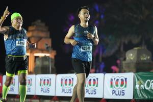 BIB: 21720, 2371, 24260, 20339, 21196
                            <button type="button" onclick="openModal(16097887)" class="btn btn-primary btn-sm float-right btn-popup" data-toggle="modal" data-target=".modal-high-quality">
                        <i class="fas fa-shopping-cart"></i> Add to Cart
                    </button>
                                            <button type="button" onclick="isThisMe(16097887, true)" class="btn btn-success btn-sm float-right btn-popup btn-isme hidden" data-toggle="tooltip" data-placement="bottom" title="นี่คือรูปของคุณใช่ไหม คลิกที่นี่เพื่อเอาเข้าอัลบั้ม">
                        <i class="fas fa-plus"></i> Add to album
                    </button>
                    <button type="button" onclick="isThisMe(16097887, false)" class="btn btn-warning btn-sm float-right btn-popup btn-isnotme hidden">
                        <i class="fas fa-ban"></i> Remove from album
                    </button>