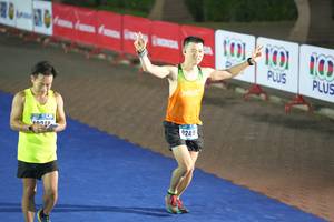 BIB: 062, 25225
                            <button type="button" onclick="openModal(16123661)" class="btn btn-primary btn-sm float-right btn-popup" data-toggle="modal" data-target=".modal-high-quality">
                        <i class="fas fa-shopping-cart"></i> Add to Cart
                    </button>
                                            <button type="button" onclick="isThisMe(16123661, true)" class="btn btn-success btn-sm float-right btn-popup btn-isme hidden" data-toggle="tooltip" data-placement="bottom" title="นี่คือรูปของคุณใช่ไหม คลิกที่นี่เพื่อเอาเข้าอัลบั้ม">
                        <i class="fas fa-plus"></i> Add to album
                    </button>
                    <button type="button" onclick="isThisMe(16123661, false)" class="btn btn-warning btn-sm float-right btn-popup btn-isnotme hidden">
                        <i class="fas fa-ban"></i> Remove from album
                    </button>