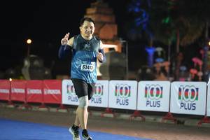 BIB: 184, 21251, 22846, 27392, 520
                            <button type="button" onclick="openModal(16101744)" class="btn btn-primary btn-sm float-right btn-popup" data-toggle="modal" data-target=".modal-high-quality">
                        <i class="fas fa-shopping-cart"></i> Add to Cart
                    </button>
                                            <button type="button" onclick="isThisMe(16101744, true)" class="btn btn-success btn-sm float-right btn-popup btn-isme hidden" data-toggle="tooltip" data-placement="bottom" title="นี่คือรูปของคุณใช่ไหม คลิกที่นี่เพื่อเอาเข้าอัลบั้ม">
                        <i class="fas fa-plus"></i> Add to album
                    </button>
                    <button type="button" onclick="isThisMe(16101744, false)" class="btn btn-warning btn-sm float-right btn-popup btn-isnotme hidden">
                        <i class="fas fa-ban"></i> Remove from album
                    </button>