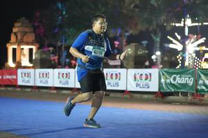 BIB: 2533
                            <button type="button" onclick="openModal(16108279)" class="btn btn-primary btn-sm float-right btn-popup" data-toggle="modal" data-target=".modal-high-quality">
                        <i class="fas fa-shopping-cart"></i> Add to Cart
                    </button>
                                            <button type="button" onclick="isThisMe(16108279, true)" class="btn btn-success btn-sm float-right btn-popup btn-isme hidden" data-toggle="tooltip" data-placement="bottom" title="นี่คือรูปของคุณใช่ไหม คลิกที่นี่เพื่อเอาเข้าอัลบั้ม">
                        <i class="fas fa-plus"></i> Add to album
                    </button>
                    <button type="button" onclick="isThisMe(16108279, false)" class="btn btn-warning btn-sm float-right btn-popup btn-isnotme hidden">
                        <i class="fas fa-ban"></i> Remove from album
                    </button>