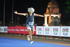 BIB: 24003
                            <button type="button" onclick="openModal(16099377)" class="btn btn-primary btn-sm float-right btn-popup" data-toggle="modal" data-target=".modal-high-quality">
                        <i class="fas fa-shopping-cart"></i> Add to Cart
                    </button>
                                            <button type="button" onclick="isThisMe(16099377, true)" class="btn btn-success btn-sm float-right btn-popup btn-isme hidden" data-toggle="tooltip" data-placement="bottom" title="นี่คือรูปของคุณใช่ไหม คลิกที่นี่เพื่อเอาเข้าอัลบั้ม">
                        <i class="fas fa-plus"></i> Add to album
                    </button>
                    <button type="button" onclick="isThisMe(16099377, false)" class="btn btn-warning btn-sm float-right btn-popup btn-isnotme hidden">
                        <i class="fas fa-ban"></i> Remove from album
                    </button>