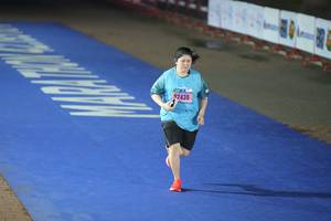 BIB: 985, 260, 23315
                            <button type="button" onclick="openModal(16123075)" class="btn btn-primary btn-sm float-right btn-popup" data-toggle="modal" data-target=".modal-high-quality">
                        <i class="fas fa-shopping-cart"></i> Add to Cart
                    </button>
                                            <button type="button" onclick="isThisMe(16123075, true)" class="btn btn-success btn-sm float-right btn-popup btn-isme hidden" data-toggle="tooltip" data-placement="bottom" title="นี่คือรูปของคุณใช่ไหม คลิกที่นี่เพื่อเอาเข้าอัลบั้ม">
                        <i class="fas fa-plus"></i> Add to album
                    </button>
                    <button type="button" onclick="isThisMe(16123075, false)" class="btn btn-warning btn-sm float-right btn-popup btn-isnotme hidden">
                        <i class="fas fa-ban"></i> Remove from album
                    </button>