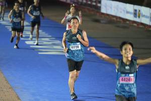 BIB: 94241, 24201
                            <button type="button" onclick="openModal(16121160)" class="btn btn-primary btn-sm float-right btn-popup" data-toggle="modal" data-target=".modal-high-quality">
                        <i class="fas fa-shopping-cart"></i> Add to Cart
                    </button>
                                            <button type="button" onclick="isThisMe(16121160, true)" class="btn btn-success btn-sm float-right btn-popup btn-isme hidden" data-toggle="tooltip" data-placement="bottom" title="นี่คือรูปของคุณใช่ไหม คลิกที่นี่เพื่อเอาเข้าอัลบั้ม">
                        <i class="fas fa-plus"></i> Add to album
                    </button>
                    <button type="button" onclick="isThisMe(16121160, false)" class="btn btn-warning btn-sm float-right btn-popup btn-isnotme hidden">
                        <i class="fas fa-ban"></i> Remove from album
                    </button>