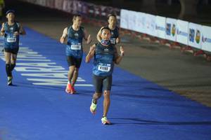 BIB: 0101, 26472, 96954
                            <button type="button" onclick="openModal(16133886)" class="btn btn-primary btn-sm float-right btn-popup" data-toggle="modal" data-target=".modal-high-quality">
                        <i class="fas fa-shopping-cart"></i> Add to Cart
                    </button>
                                            <button type="button" onclick="isThisMe(16133886, true)" class="btn btn-success btn-sm float-right btn-popup btn-isme hidden" data-toggle="tooltip" data-placement="bottom" title="นี่คือรูปของคุณใช่ไหม คลิกที่นี่เพื่อเอาเข้าอัลบั้ม">
                        <i class="fas fa-plus"></i> Add to album
                    </button>
                    <button type="button" onclick="isThisMe(16133886, false)" class="btn btn-warning btn-sm float-right btn-popup btn-isnotme hidden">
                        <i class="fas fa-ban"></i> Remove from album
                    </button>