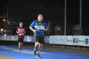 BIB: 26416
                            <button type="button" onclick="openModal(16108281)" class="btn btn-primary btn-sm float-right btn-popup" data-toggle="modal" data-target=".modal-high-quality">
                        <i class="fas fa-shopping-cart"></i> Add to Cart
                    </button>
                                            <button type="button" onclick="isThisMe(16108281, true)" class="btn btn-success btn-sm float-right btn-popup btn-isme hidden" data-toggle="tooltip" data-placement="bottom" title="นี่คือรูปของคุณใช่ไหม คลิกที่นี่เพื่อเอาเข้าอัลบั้ม">
                        <i class="fas fa-plus"></i> Add to album
                    </button>
                    <button type="button" onclick="isThisMe(16108281, false)" class="btn btn-warning btn-sm float-right btn-popup btn-isnotme hidden">
                        <i class="fas fa-ban"></i> Remove from album
                    </button>