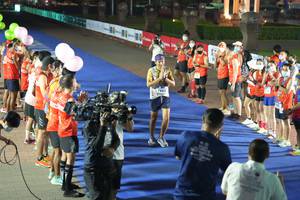 BIB: 94221, 22973
                            <button type="button" onclick="openModal(16111785)" class="btn btn-primary btn-sm float-right btn-popup" data-toggle="modal" data-target=".modal-high-quality">
                        <i class="fas fa-shopping-cart"></i> Add to Cart
                    </button>
                                            <button type="button" onclick="isThisMe(16111785, true)" class="btn btn-success btn-sm float-right btn-popup btn-isme hidden" data-toggle="tooltip" data-placement="bottom" title="นี่คือรูปของคุณใช่ไหม คลิกที่นี่เพื่อเอาเข้าอัลบั้ม">
                        <i class="fas fa-plus"></i> Add to album
                    </button>
                    <button type="button" onclick="isThisMe(16111785, false)" class="btn btn-warning btn-sm float-right btn-popup btn-isnotme hidden">
                        <i class="fas fa-ban"></i> Remove from album
                    </button>