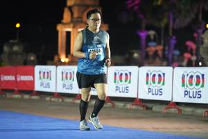 BIB: 0475, 20184, 22784
                            <button type="button" onclick="openModal(16091217)" class="btn btn-primary btn-sm float-right btn-popup" data-toggle="modal" data-target=".modal-high-quality">
                        <i class="fas fa-shopping-cart"></i> Add to Cart
                    </button>
                                            <button type="button" onclick="isThisMe(16091217, true)" class="btn btn-success btn-sm float-right btn-popup btn-isme hidden" data-toggle="tooltip" data-placement="bottom" title="นี่คือรูปของคุณใช่ไหม คลิกที่นี่เพื่อเอาเข้าอัลบั้ม">
                        <i class="fas fa-plus"></i> Add to album
                    </button>
                    <button type="button" onclick="isThisMe(16091217, false)" class="btn btn-warning btn-sm float-right btn-popup btn-isnotme hidden">
                        <i class="fas fa-ban"></i> Remove from album
                    </button>