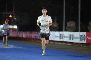 BIB: 1426
                            <button type="button" onclick="openModal(16093609)" class="btn btn-primary btn-sm float-right btn-popup" data-toggle="modal" data-target=".modal-high-quality">
                        <i class="fas fa-shopping-cart"></i> Add to Cart
                    </button>
                                            <button type="button" onclick="isThisMe(16093609, true)" class="btn btn-success btn-sm float-right btn-popup btn-isme hidden" data-toggle="tooltip" data-placement="bottom" title="นี่คือรูปของคุณใช่ไหม คลิกที่นี่เพื่อเอาเข้าอัลบั้ม">
                        <i class="fas fa-plus"></i> Add to album
                    </button>
                    <button type="button" onclick="isThisMe(16093609, false)" class="btn btn-warning btn-sm float-right btn-popup btn-isnotme hidden">
                        <i class="fas fa-ban"></i> Remove from album
                    </button>