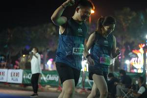 BIB: 920, 2122, 23067
                            <button type="button" onclick="openModal(16098691)" class="btn btn-primary btn-sm float-right btn-popup" data-toggle="modal" data-target=".modal-high-quality">
                        <i class="fas fa-shopping-cart"></i> Add to Cart
                    </button>
                                            <button type="button" onclick="isThisMe(16098691, true)" class="btn btn-success btn-sm float-right btn-popup btn-isme hidden" data-toggle="tooltip" data-placement="bottom" title="นี่คือรูปของคุณใช่ไหม คลิกที่นี่เพื่อเอาเข้าอัลบั้ม">
                        <i class="fas fa-plus"></i> Add to album
                    </button>
                    <button type="button" onclick="isThisMe(16098691, false)" class="btn btn-warning btn-sm float-right btn-popup btn-isnotme hidden">
                        <i class="fas fa-ban"></i> Remove from album
                    </button>