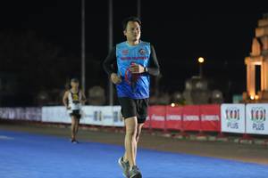 BIB: 200
                            <button type="button" onclick="openModal(16092213)" class="btn btn-primary btn-sm float-right btn-popup" data-toggle="modal" data-target=".modal-high-quality">
                        <i class="fas fa-shopping-cart"></i> Add to Cart
                    </button>
                                            <button type="button" onclick="isThisMe(16092213, true)" class="btn btn-success btn-sm float-right btn-popup btn-isme hidden" data-toggle="tooltip" data-placement="bottom" title="นี่คือรูปของคุณใช่ไหม คลิกที่นี่เพื่อเอาเข้าอัลบั้ม">
                        <i class="fas fa-plus"></i> Add to album
                    </button>
                    <button type="button" onclick="isThisMe(16092213, false)" class="btn btn-warning btn-sm float-right btn-popup btn-isnotme hidden">
                        <i class="fas fa-ban"></i> Remove from album
                    </button>