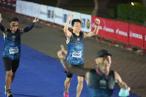 BIB: 63220, 27196
                            <button type="button" onclick="openModal(16132446)" class="btn btn-primary btn-sm float-right btn-popup" data-toggle="modal" data-target=".modal-high-quality">
                        <i class="fas fa-shopping-cart"></i> Add to Cart
                    </button>
                                            <button type="button" onclick="isThisMe(16132446, true)" class="btn btn-success btn-sm float-right btn-popup btn-isme hidden" data-toggle="tooltip" data-placement="bottom" title="นี่คือรูปของคุณใช่ไหม คลิกที่นี่เพื่อเอาเข้าอัลบั้ม">
                        <i class="fas fa-plus"></i> Add to album
                    </button>
                    <button type="button" onclick="isThisMe(16132446, false)" class="btn btn-warning btn-sm float-right btn-popup btn-isnotme hidden">
                        <i class="fas fa-ban"></i> Remove from album
                    </button>