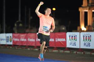 BIB: 25540, 20032
                            <button type="button" onclick="openModal(16092697)" class="btn btn-primary btn-sm float-right btn-popup" data-toggle="modal" data-target=".modal-high-quality">
                        <i class="fas fa-shopping-cart"></i> Add to Cart
                    </button>
                                            <button type="button" onclick="isThisMe(16092697, true)" class="btn btn-success btn-sm float-right btn-popup btn-isme hidden" data-toggle="tooltip" data-placement="bottom" title="นี่คือรูปของคุณใช่ไหม คลิกที่นี่เพื่อเอาเข้าอัลบั้ม">
                        <i class="fas fa-plus"></i> Add to album
                    </button>
                    <button type="button" onclick="isThisMe(16092697, false)" class="btn btn-warning btn-sm float-right btn-popup btn-isnotme hidden">
                        <i class="fas fa-ban"></i> Remove from album
                    </button>