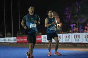 BIB: 20733
                            <button type="button" onclick="openModal(16089563)" class="btn btn-primary btn-sm float-right btn-popup" data-toggle="modal" data-target=".modal-high-quality">
                        <i class="fas fa-shopping-cart"></i> Add to Cart
                    </button>
                                            <button type="button" onclick="isThisMe(16089563, true)" class="btn btn-success btn-sm float-right btn-popup btn-isme hidden" data-toggle="tooltip" data-placement="bottom" title="นี่คือรูปของคุณใช่ไหม คลิกที่นี่เพื่อเอาเข้าอัลบั้ม">
                        <i class="fas fa-plus"></i> Add to album
                    </button>
                    <button type="button" onclick="isThisMe(16089563, false)" class="btn btn-warning btn-sm float-right btn-popup btn-isnotme hidden">
                        <i class="fas fa-ban"></i> Remove from album
                    </button>