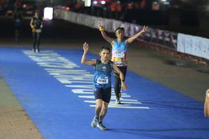 BIB: 2440, 29213, 2419
                            <button type="button" onclick="openModal(16118533)" class="btn btn-primary btn-sm float-right btn-popup" data-toggle="modal" data-target=".modal-high-quality">
                        <i class="fas fa-shopping-cart"></i> Add to Cart
                    </button>
                                            <button type="button" onclick="isThisMe(16118533, true)" class="btn btn-success btn-sm float-right btn-popup btn-isme hidden" data-toggle="tooltip" data-placement="bottom" title="นี่คือรูปของคุณใช่ไหม คลิกที่นี่เพื่อเอาเข้าอัลบั้ม">
                        <i class="fas fa-plus"></i> Add to album
                    </button>
                    <button type="button" onclick="isThisMe(16118533, false)" class="btn btn-warning btn-sm float-right btn-popup btn-isnotme hidden">
                        <i class="fas fa-ban"></i> Remove from album
                    </button>