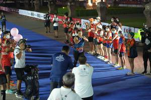 BIB: 21592, 21058, 26928, 24062
                            <button type="button" onclick="openModal(16112195)" class="btn btn-primary btn-sm float-right btn-popup" data-toggle="modal" data-target=".modal-high-quality">
                        <i class="fas fa-shopping-cart"></i> Add to Cart
                    </button>
                                            <button type="button" onclick="isThisMe(16112195, true)" class="btn btn-success btn-sm float-right btn-popup btn-isme hidden" data-toggle="tooltip" data-placement="bottom" title="นี่คือรูปของคุณใช่ไหม คลิกที่นี่เพื่อเอาเข้าอัลบั้ม">
                        <i class="fas fa-plus"></i> Add to album
                    </button>
                    <button type="button" onclick="isThisMe(16112195, false)" class="btn btn-warning btn-sm float-right btn-popup btn-isnotme hidden">
                        <i class="fas fa-ban"></i> Remove from album
                    </button>